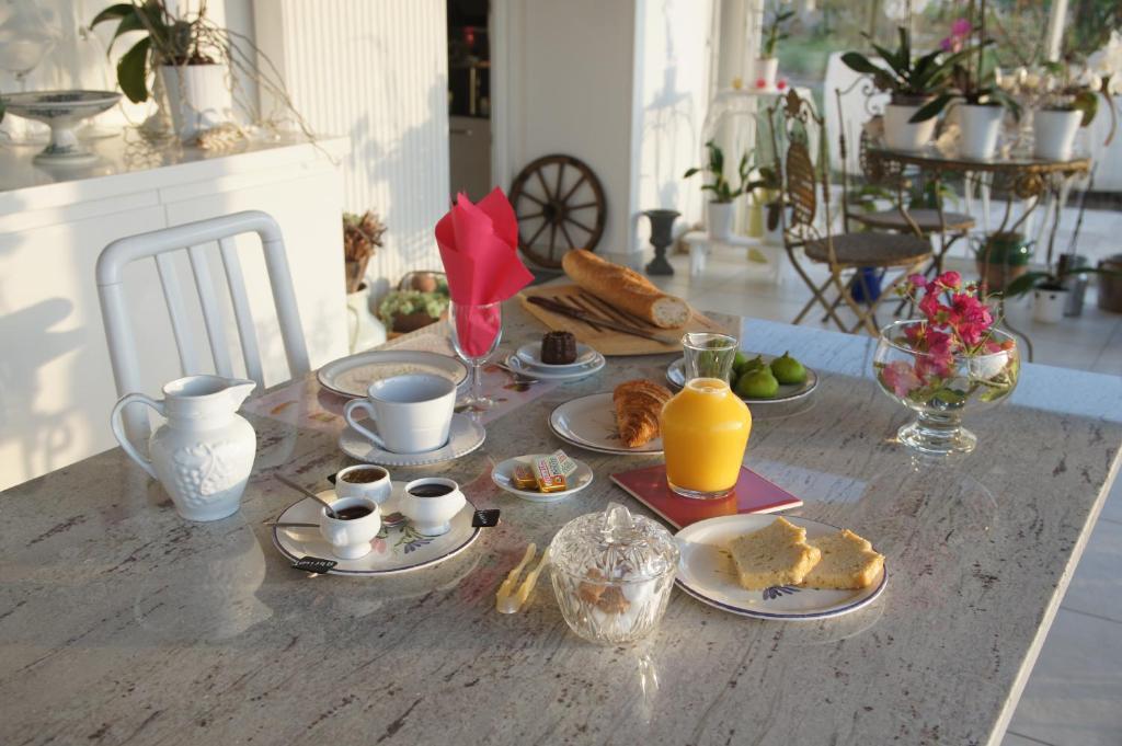 Bed and Breakfast Les Raisins du Bonheur à Puisseguin Extérieur photo