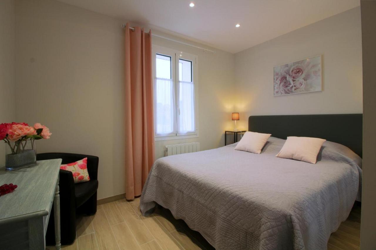 Bed and Breakfast Les Raisins du Bonheur à Puisseguin Extérieur photo
